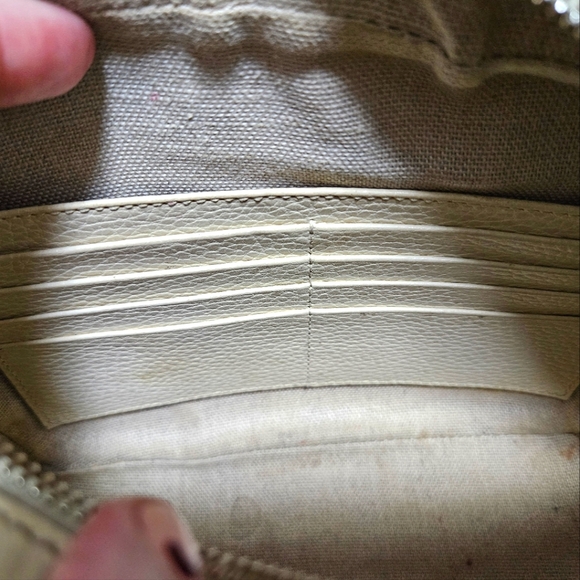 🐝 SOLD🐝 Gucci Bree Supreme Crossbody Bag Ivory - Picture 11 of 11